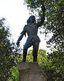 Statue of Richard III at Leicester