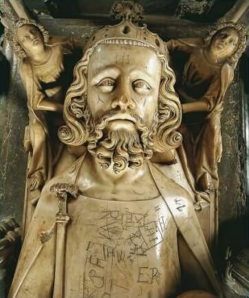 Edward II, tomb effigy at Gloucester Cathedral